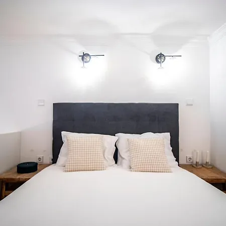 Wonderful Downtown Studio By Lovelystay * Porto